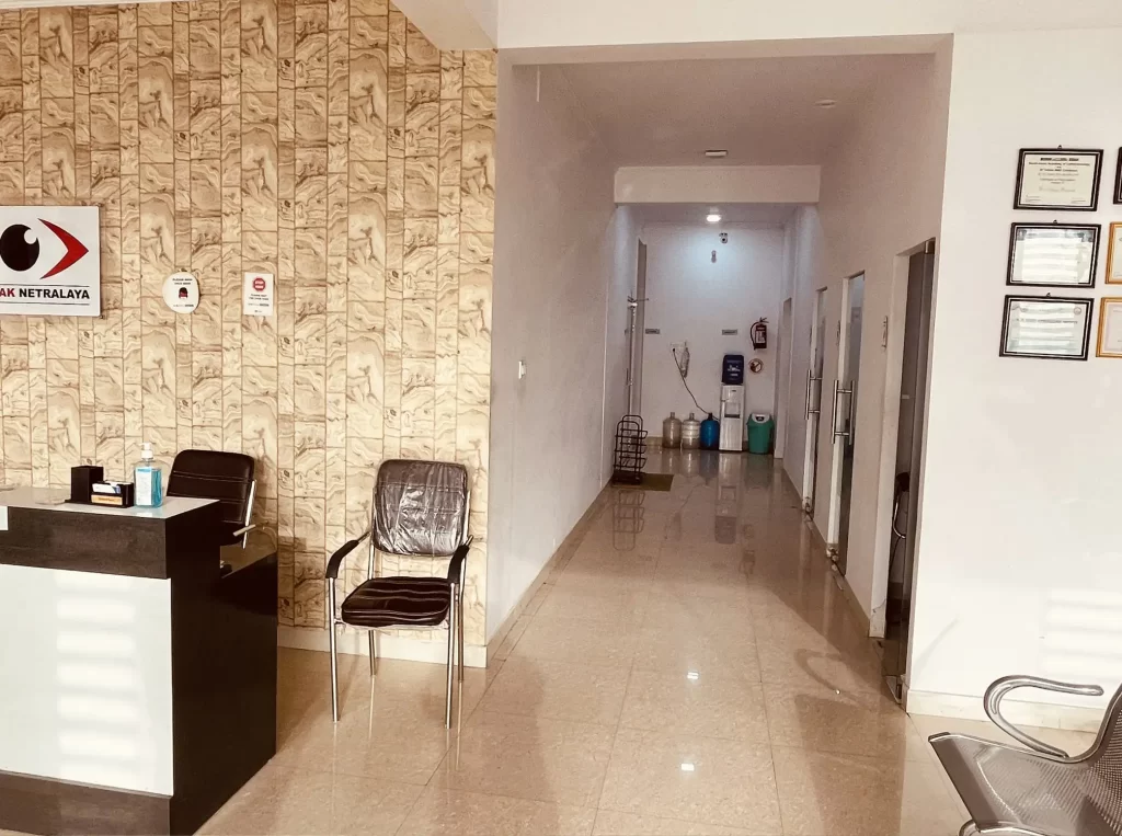 eye_specialist_lucknow_6